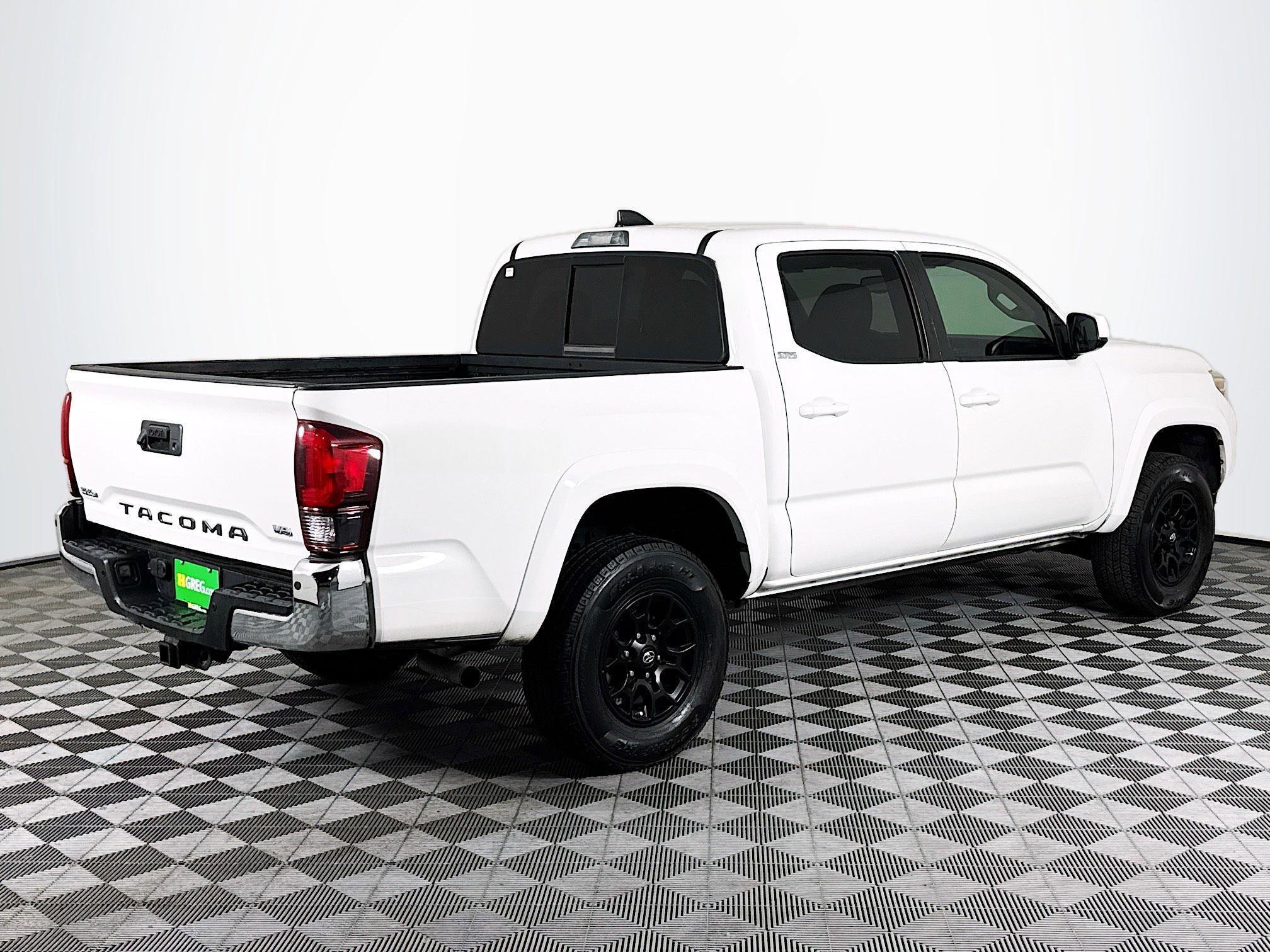 Used 2020 Toyota Tacoma SR5 image 10