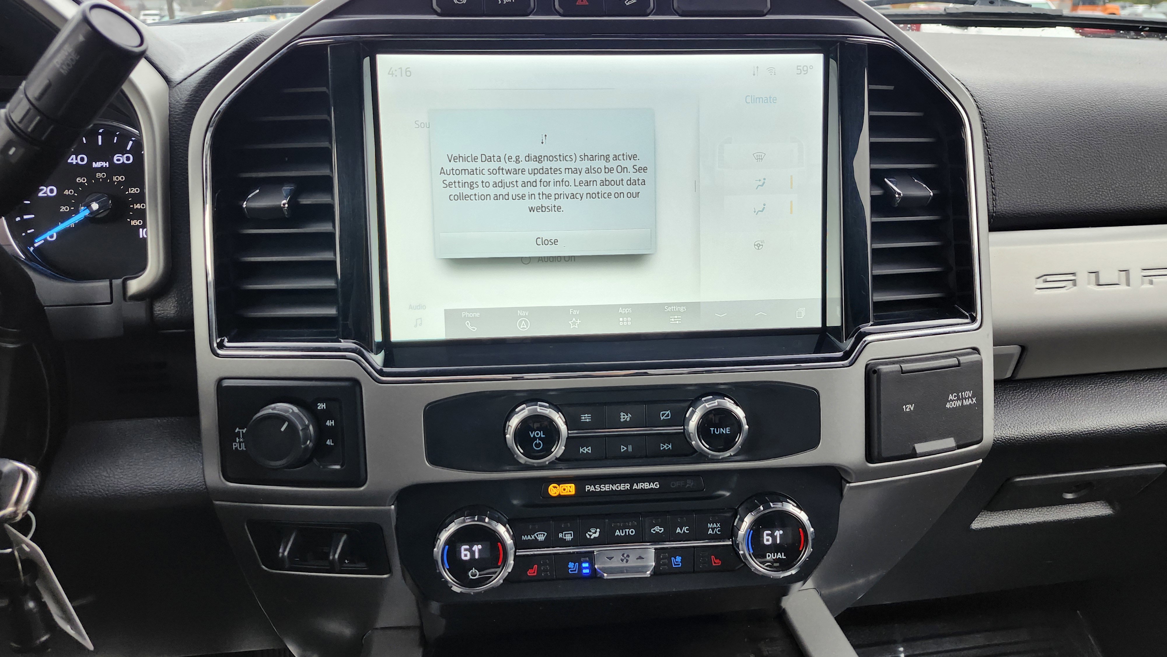 Used 2022 Ford F350 Lariat w/ Chrome Package image 27