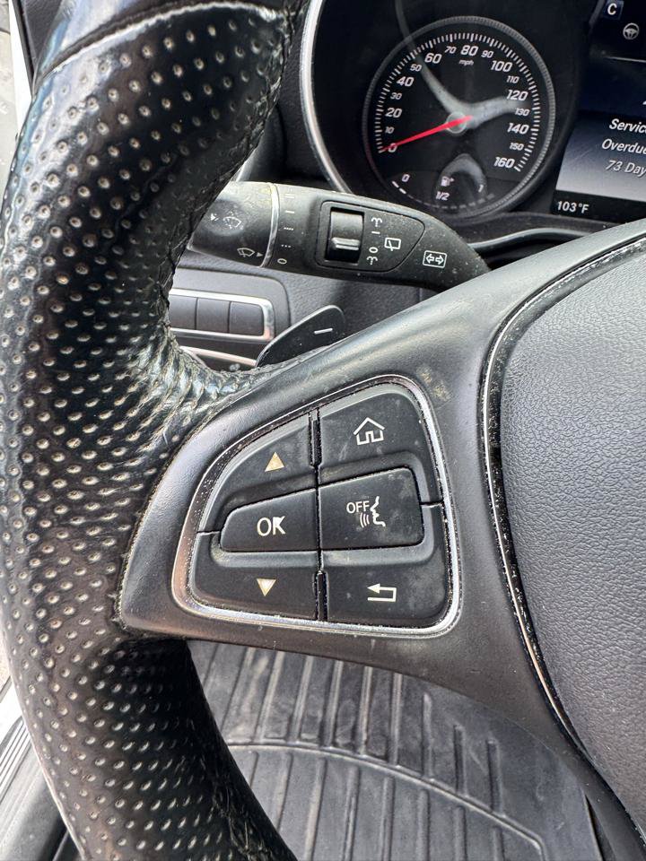 Used 2017 Mercedes-Benz GLC 300 4MATIC image 9