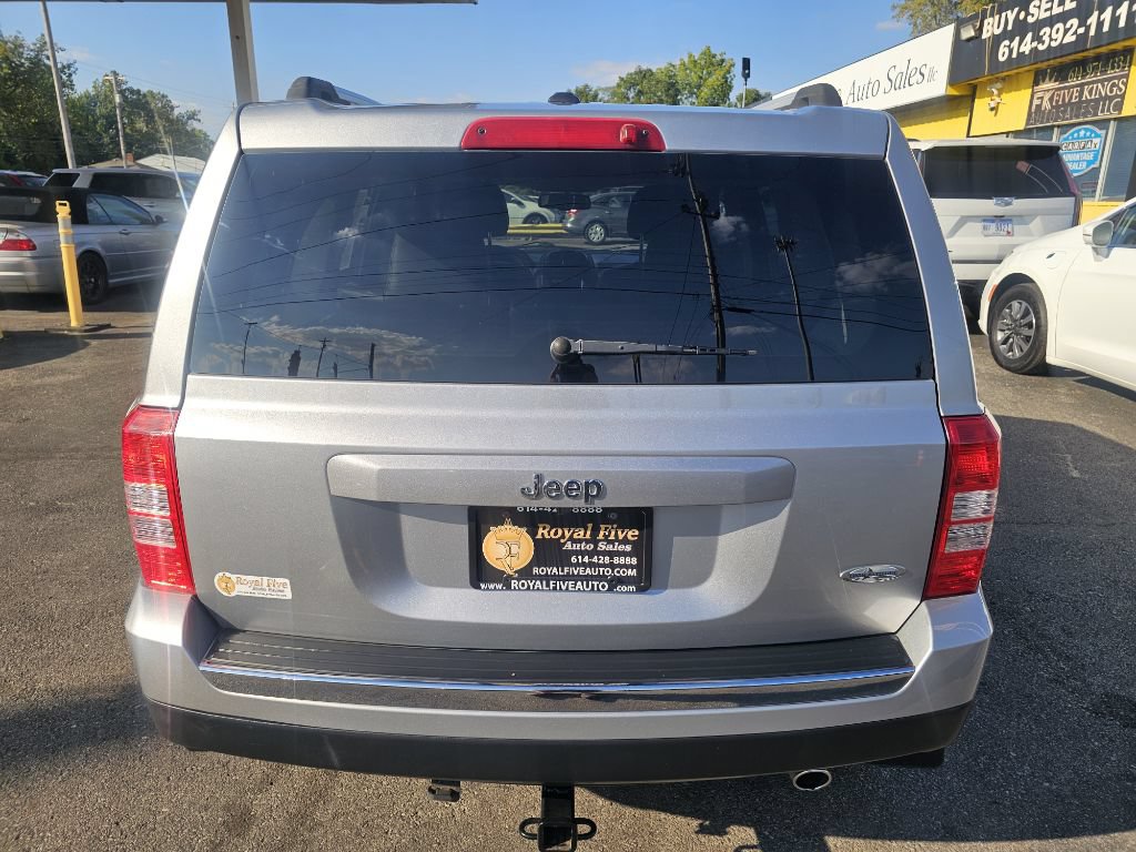 Used 2017 Jeep Patriot High Altitude FWD image 13