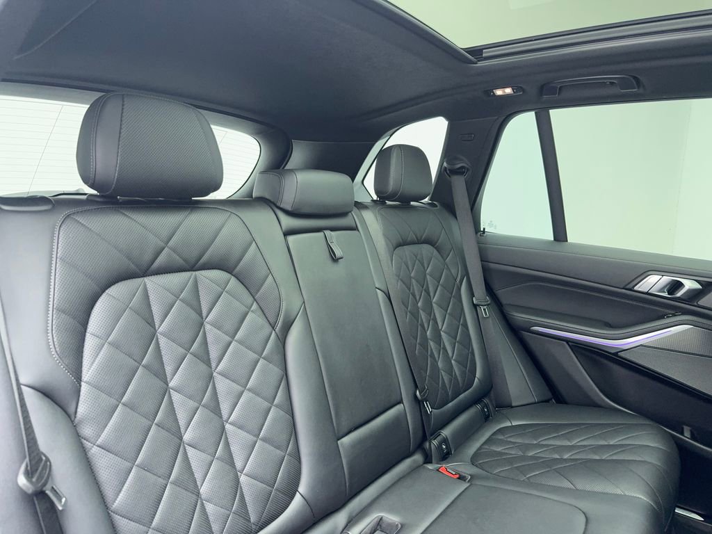 Used 2023 BMW X5 xDrive40i w/ M Sport Package image 48