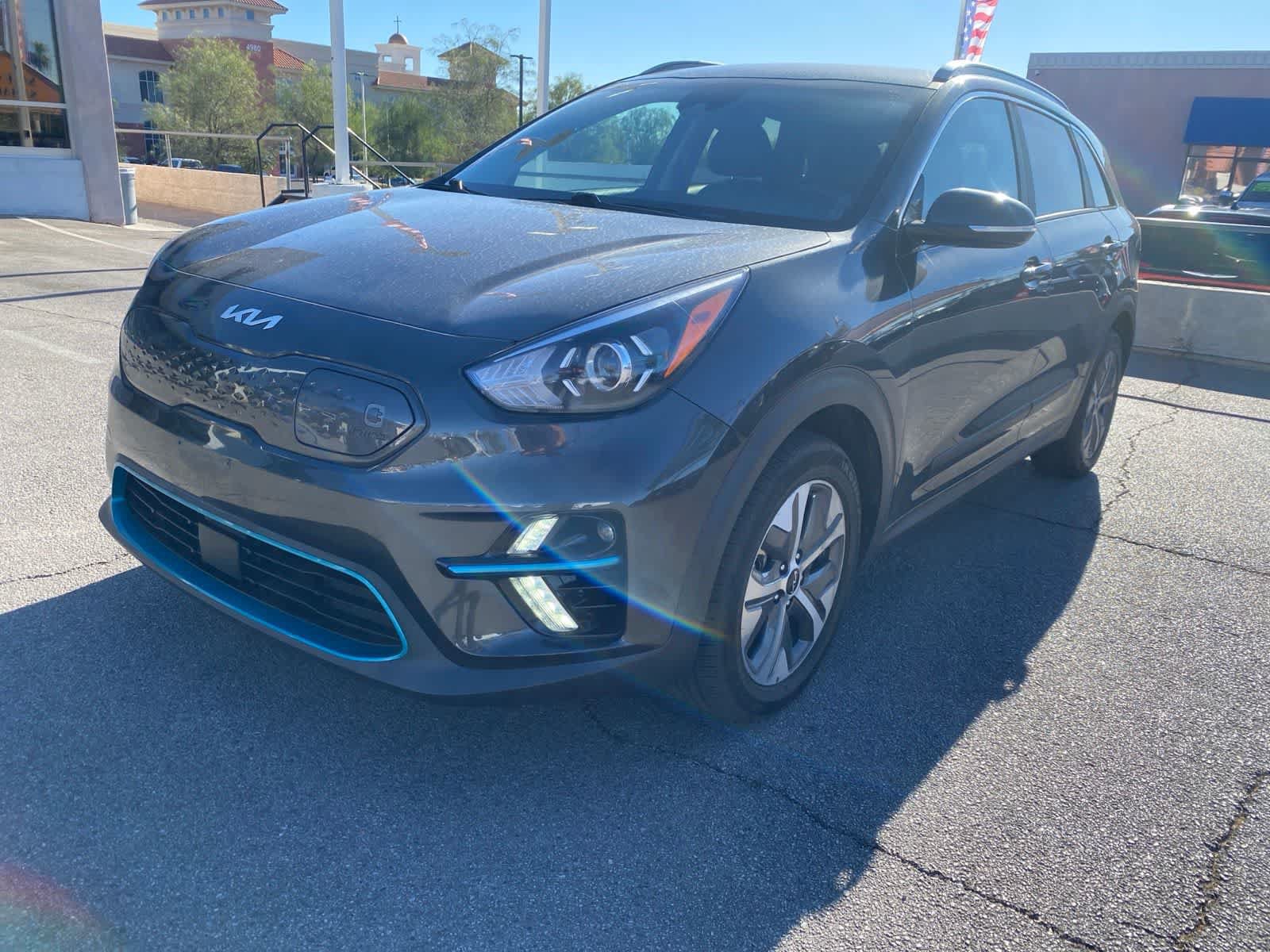Used 2022 Kia Niro EX FWD video 1