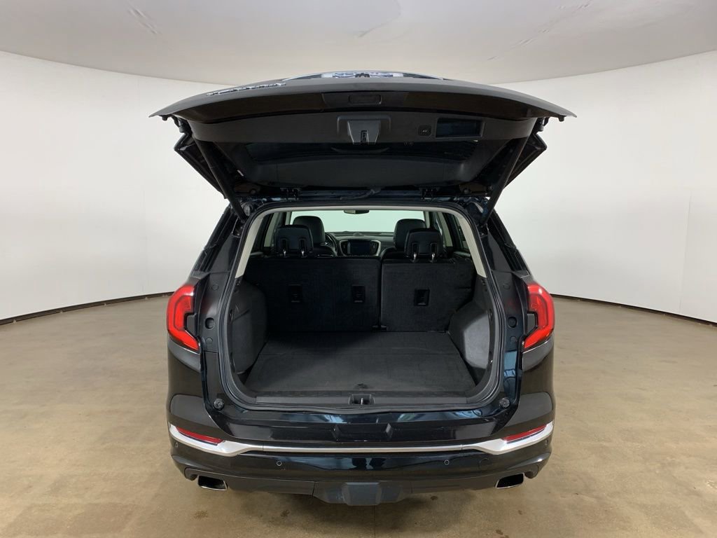 Used 2020 GMC Terrain Denali w/ GMC Pro Grade Package AWD/4WD image 12