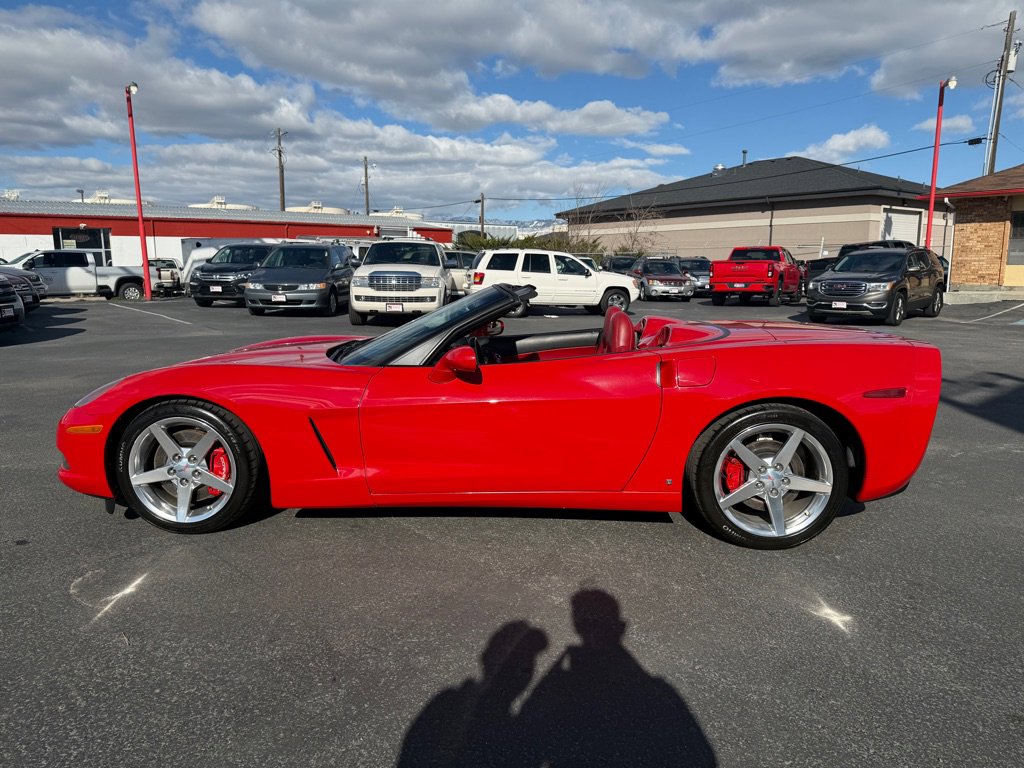 Used 2006 Chevrolet Corvette Convertible w/ Preferred Equipment Group RWD image 3