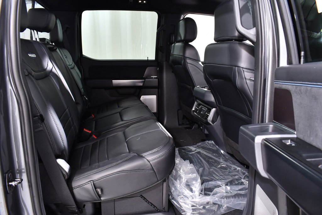 New 2026 Ford F350 Platinum w/ Tremor Off-Road Package image 19