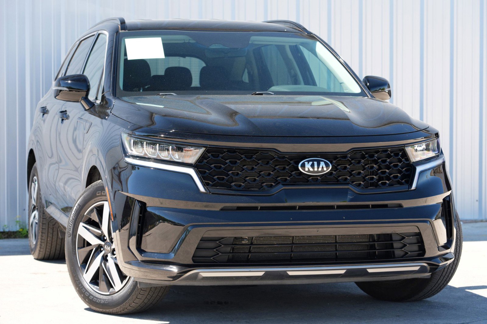 Used 2021 Kia Sorento S FWD image 2