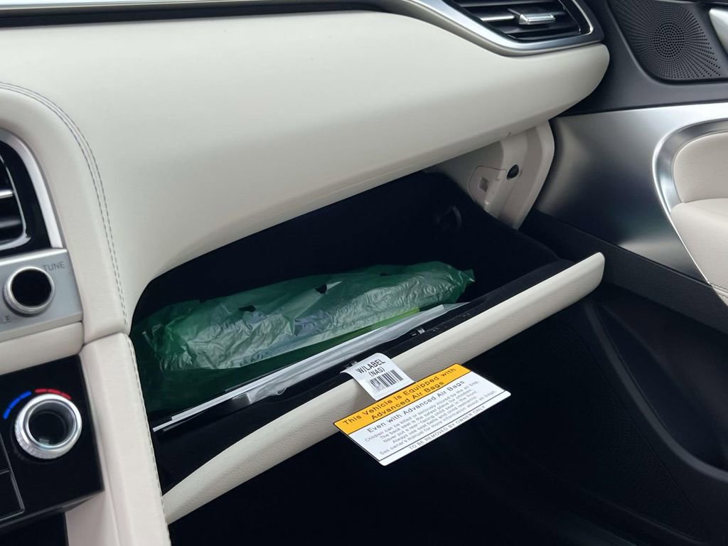 New 2026 Genesis G70 2.5T image 10