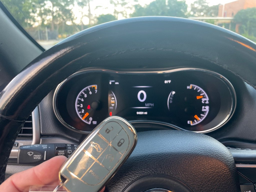 Used 2020 Jeep Grand Cherokee Altitude image 19