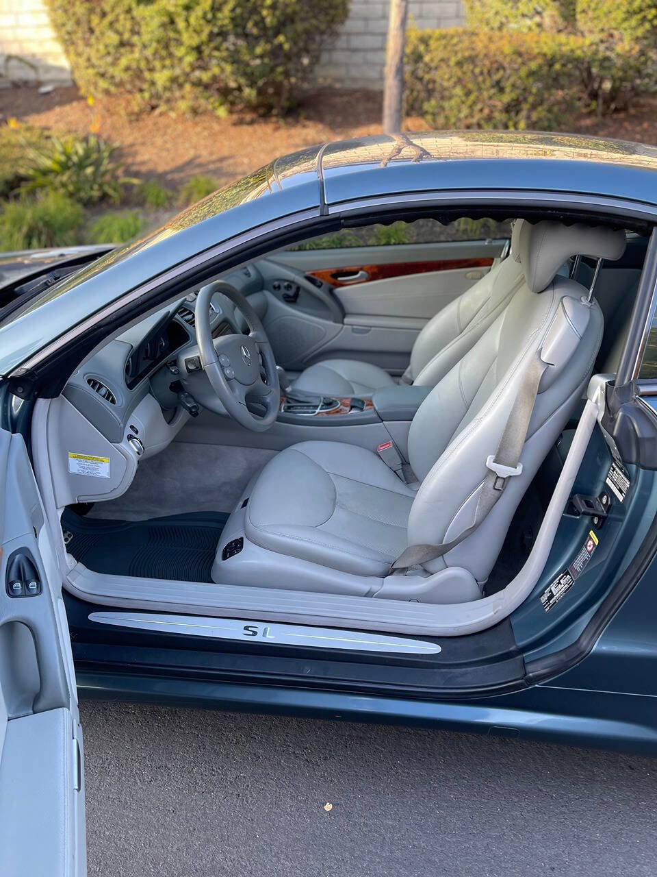 Used 2005 Mercedes-Benz SL 500 image 9