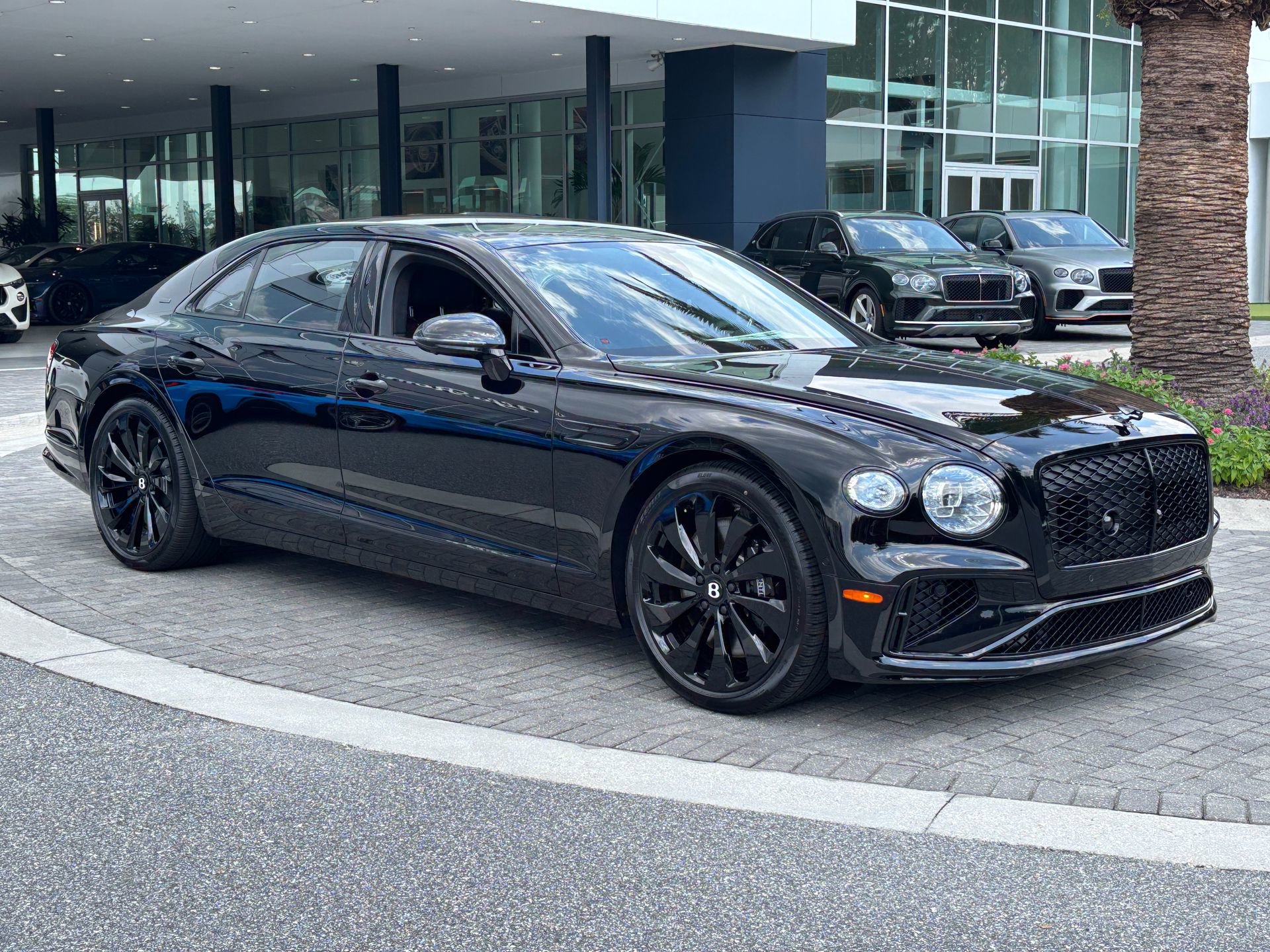 New 2025 Bentley Flying Spur Plug-In Hybrid image 36