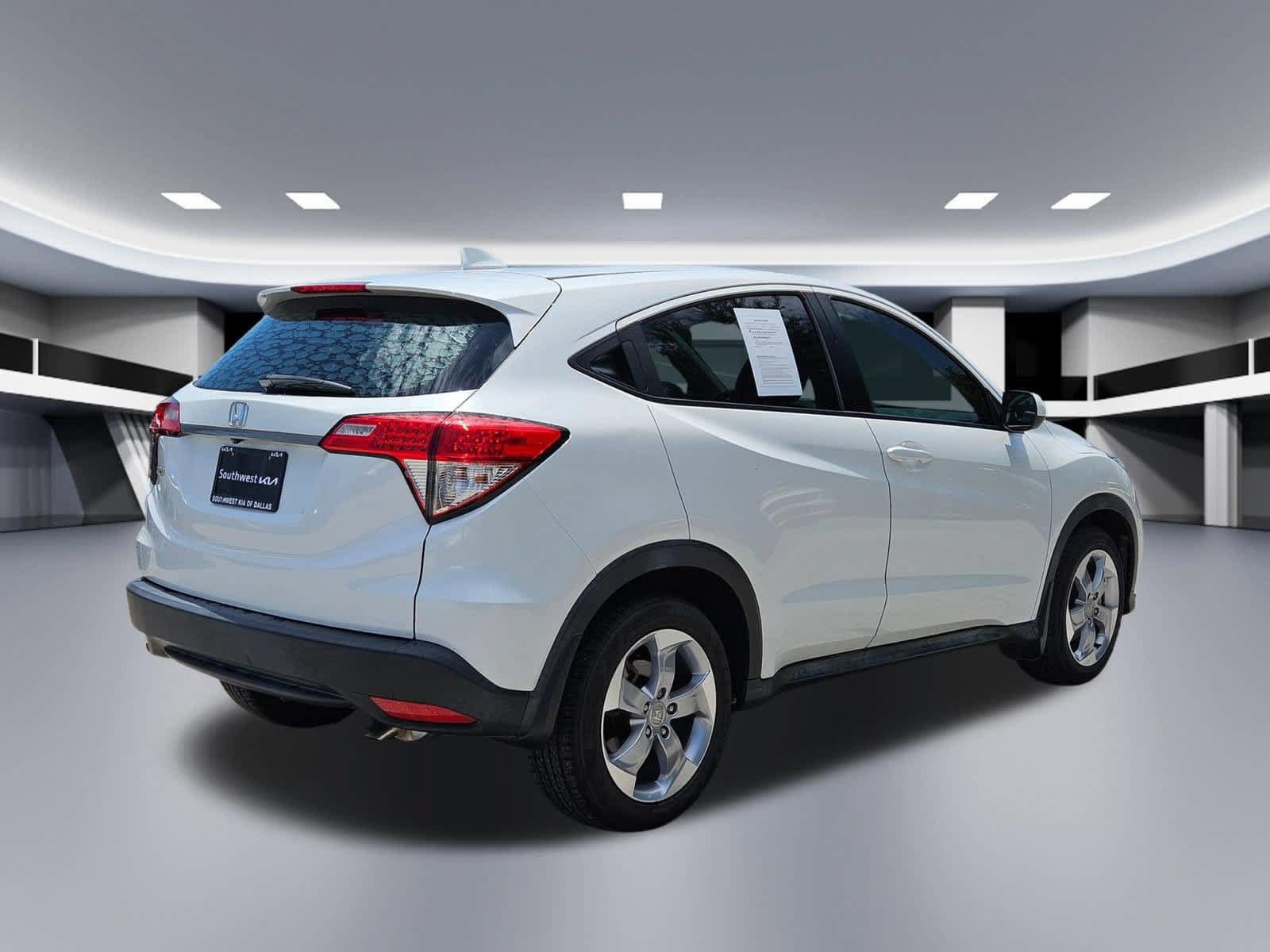 Used 2020 Honda HR-V LX image 6