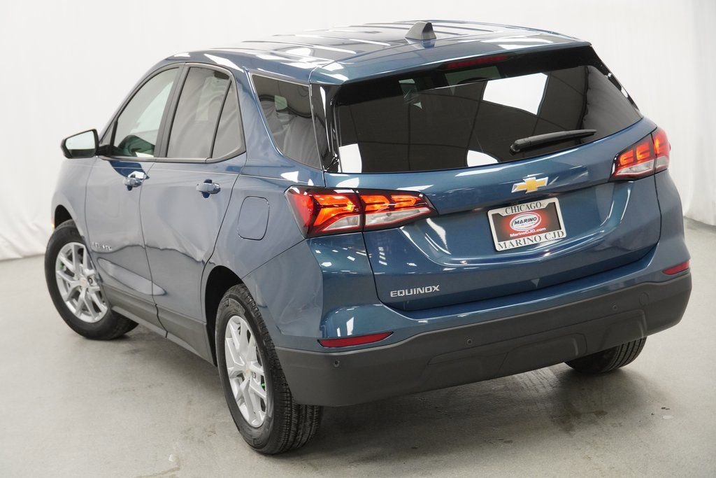 Used 2024 Chevrolet Equinox LS w/ LS Convenience Package image 11