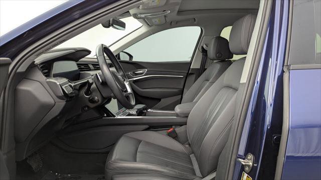 Used 2021 Audi e-tron Premium w/ Convenience Plus Package AWD/4WD image 14