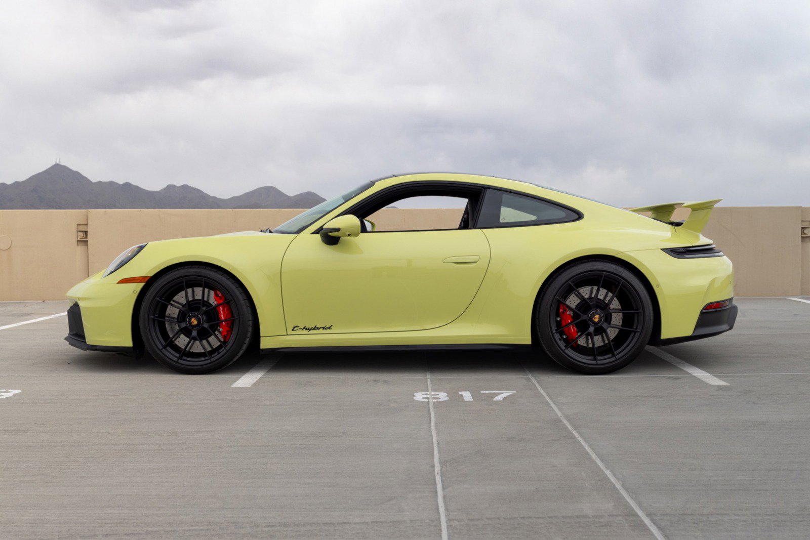 Used 2026 Porsche 911 Carrera GTS image 3