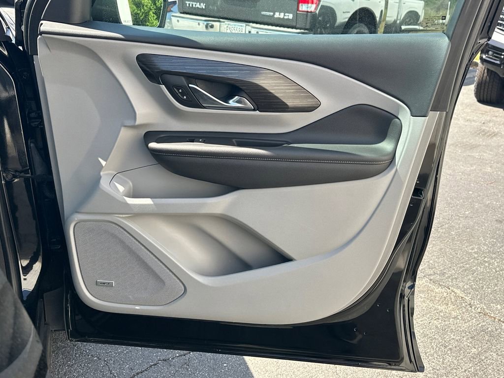 Used 2022 GMC Terrain SLT w/ Infotainment Package II FWD image 15
