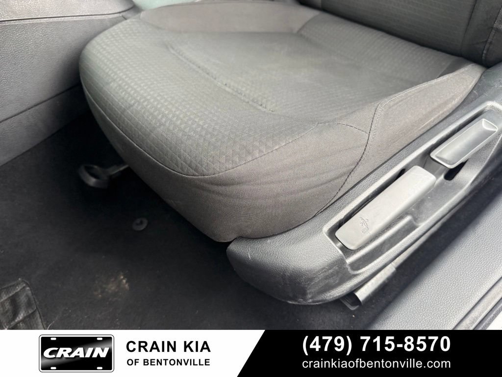 Used 2015 Volkswagen Jetta SE FWD image 23