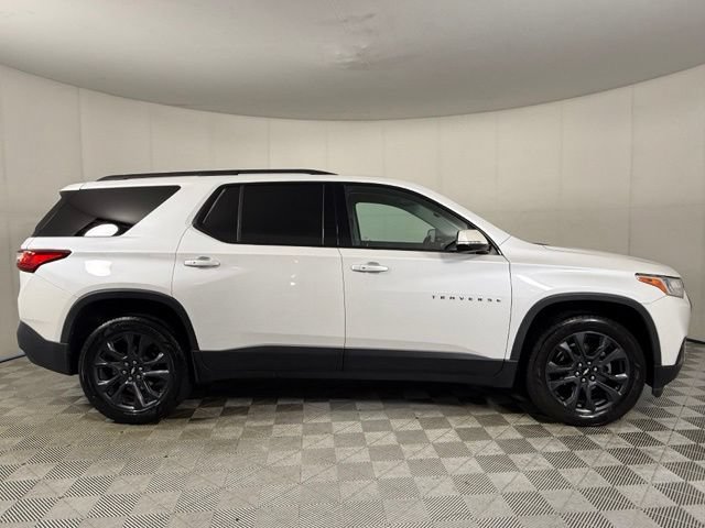 Used 2019 Chevrolet Traverse RS w/ LPO, Floor Liner Package FWD image 9