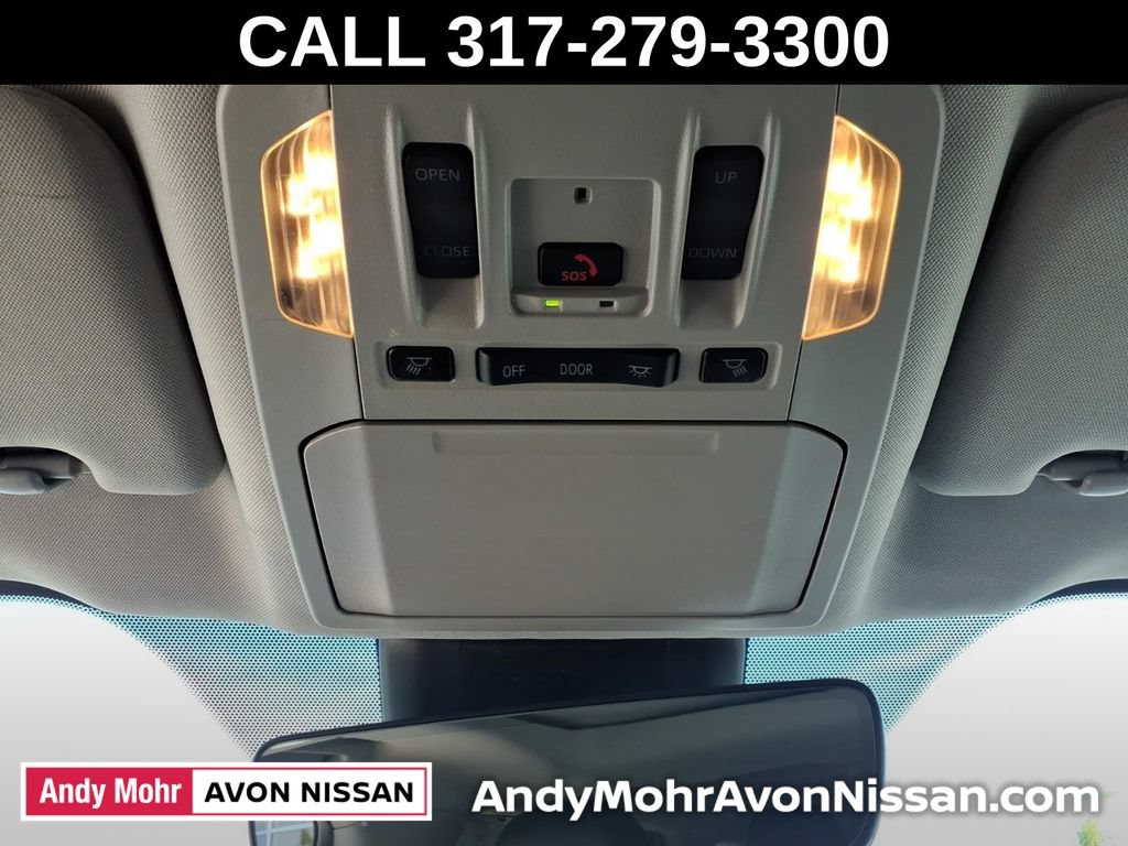 Used 2024 Toyota Highlander XLE AWD/4WD image 34