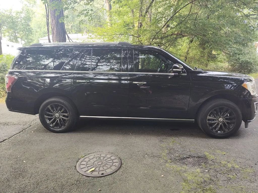 Used 2019 Ford Expedition Max Limited image 5