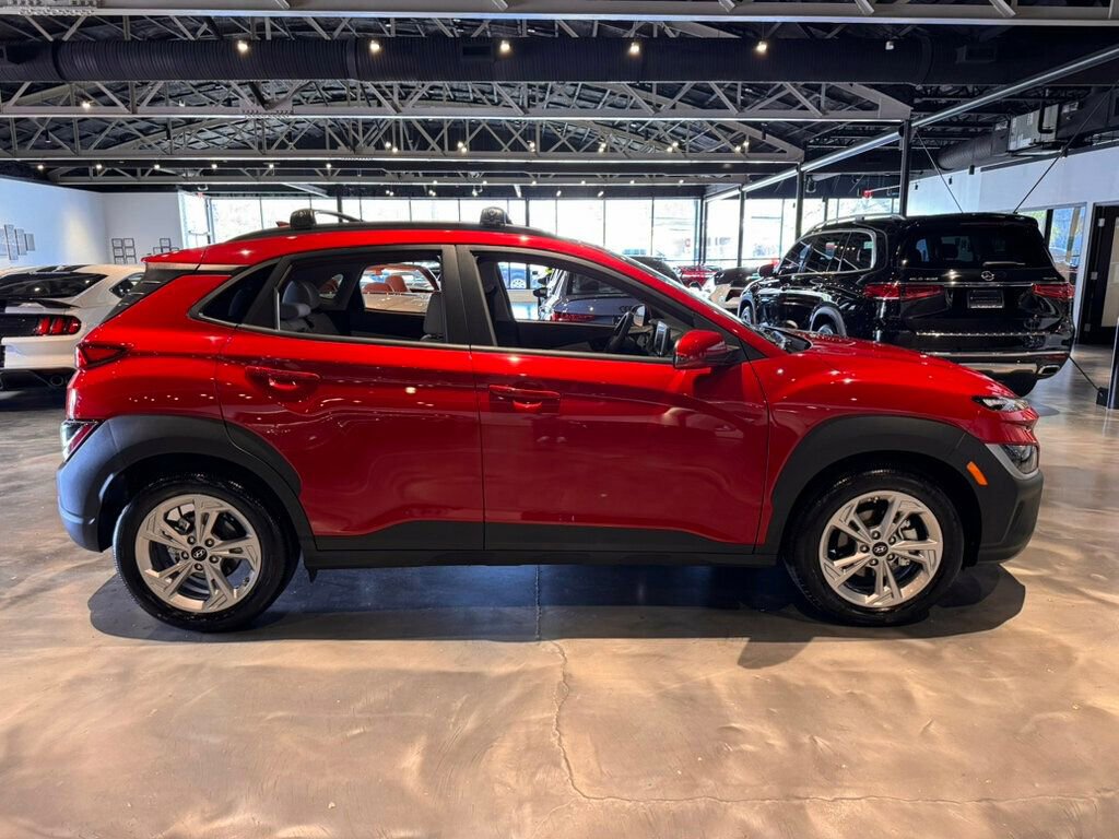 Used 2022 Hyundai Kona SEL image 6