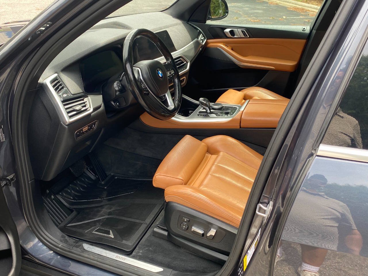 Used 2019 BMW X5 xDrive40i w/ Premium Package 2 AWD/4WD image 12