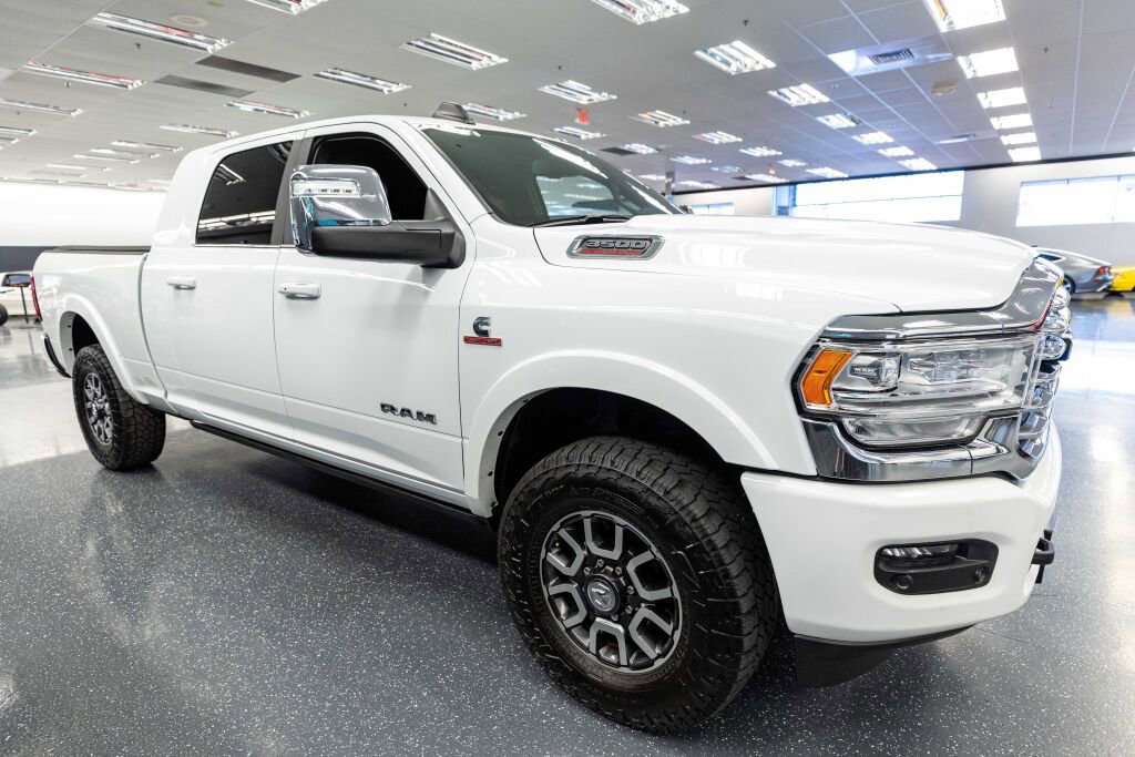 Used 2023 RAM 3500 Limited image 4