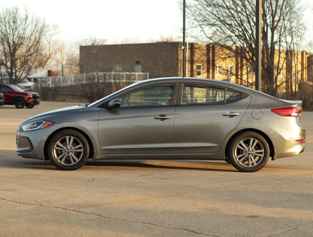 Used 2018 Hyundai Elantra SEL image 4