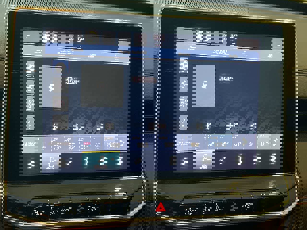 Used 2023 Jeep Compass Trailhawk image 16