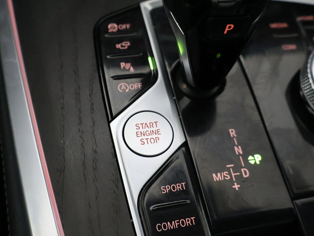 Used 2022 BMW X7 M50i image 58