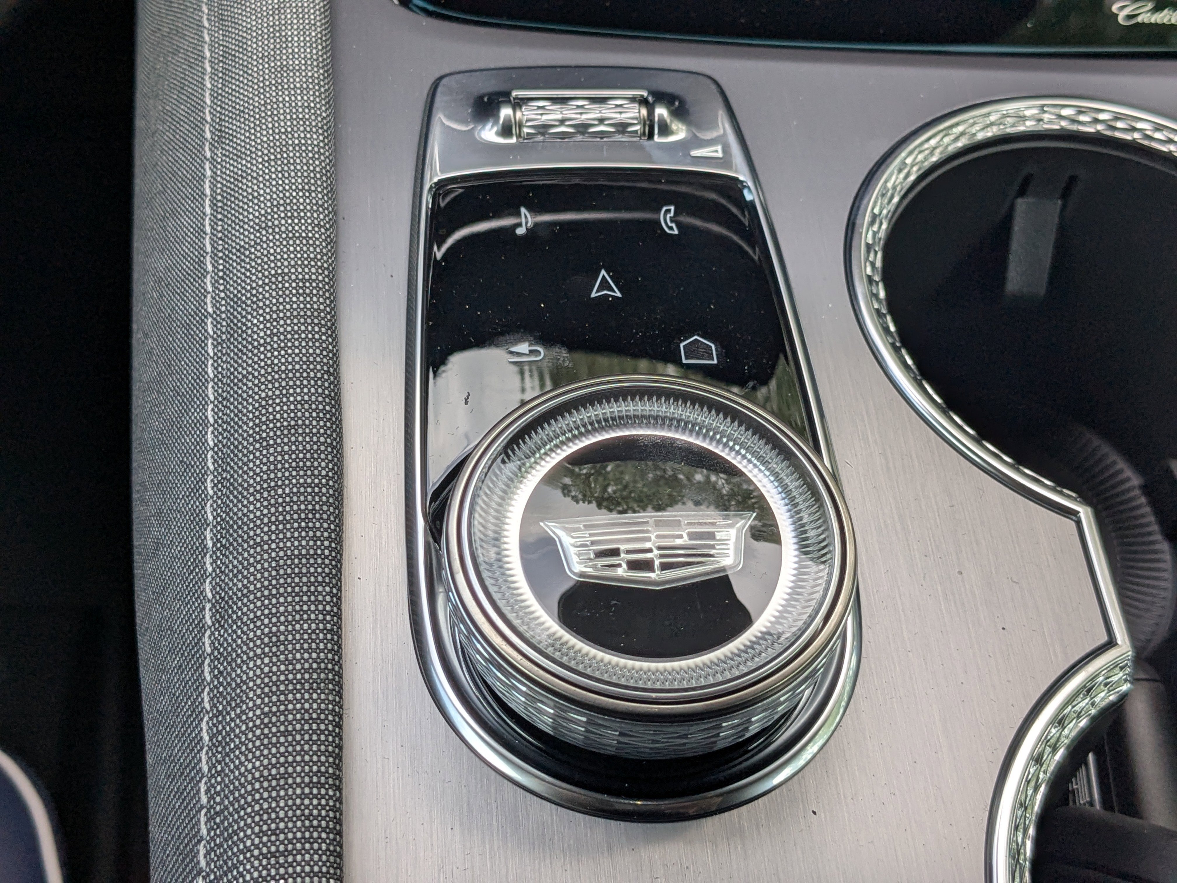 New 2026 Cadillac Vistiq Premium Luxury w/ LPO, Floor Liner Package image 34