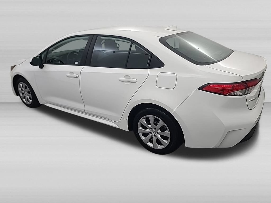 Used 2024 Toyota Corolla LE FWD image 8
