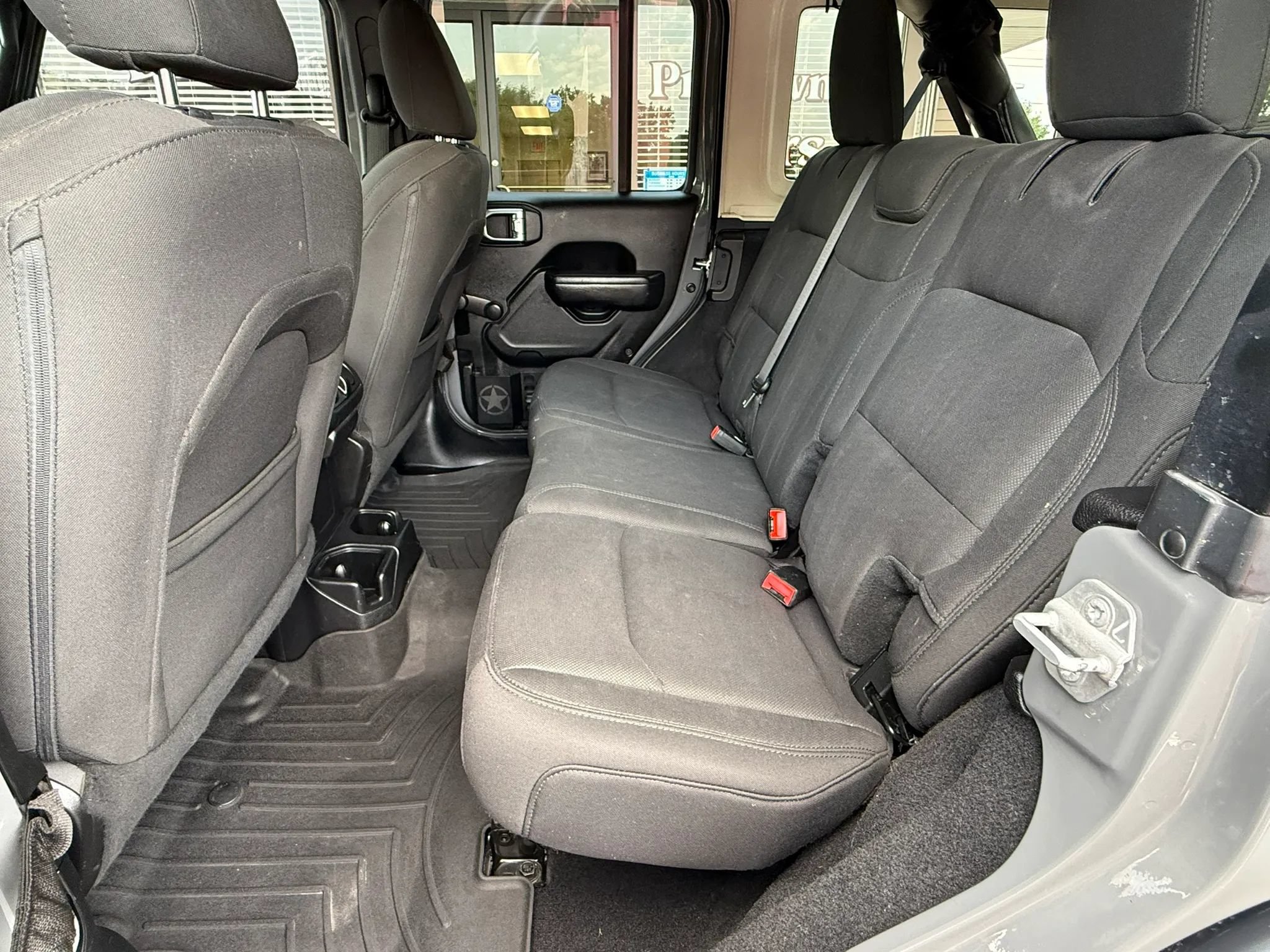 Used 2019 Jeep Wrangler Unlimited Sport AWD/4WD image 15