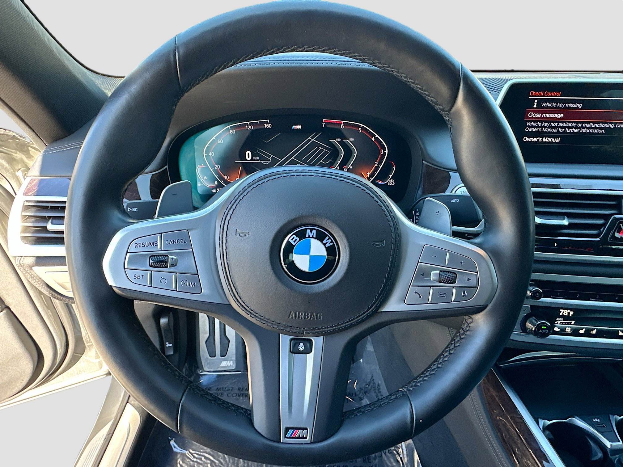 Used 2022 BMW 750i xDrive w/ Executive Package image 11