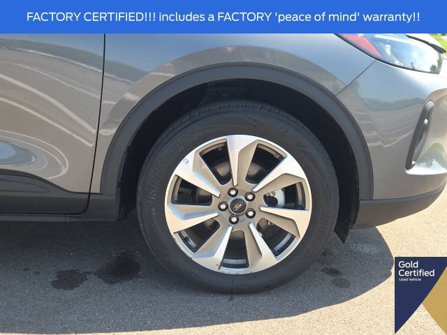 Certified 2025 Ford Escape Platinum AWD/4WD image 10
