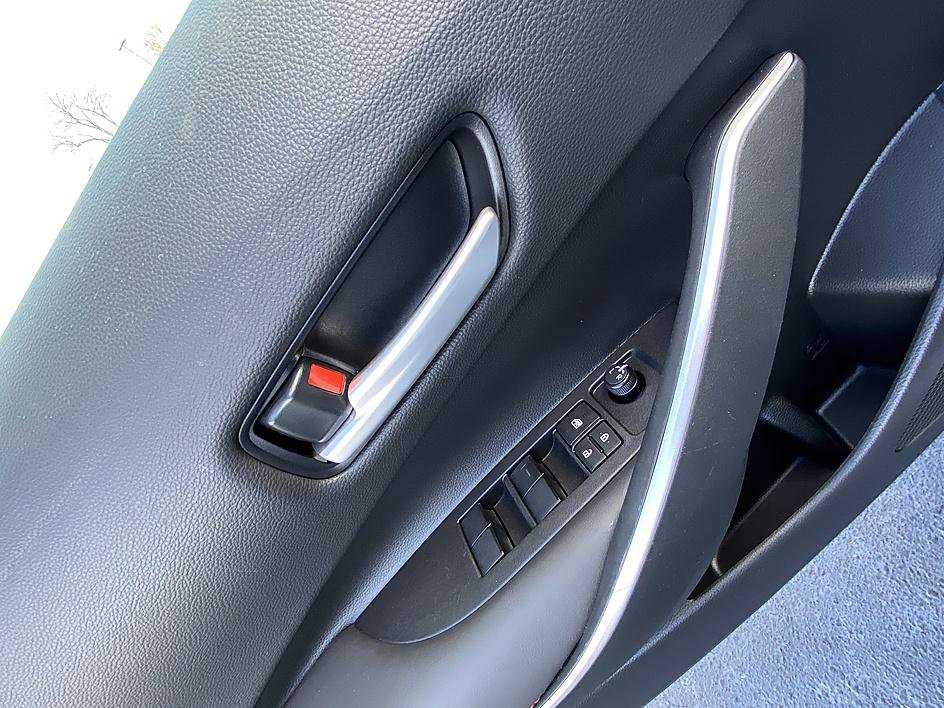 Used 2025 Toyota Corolla SE image 10