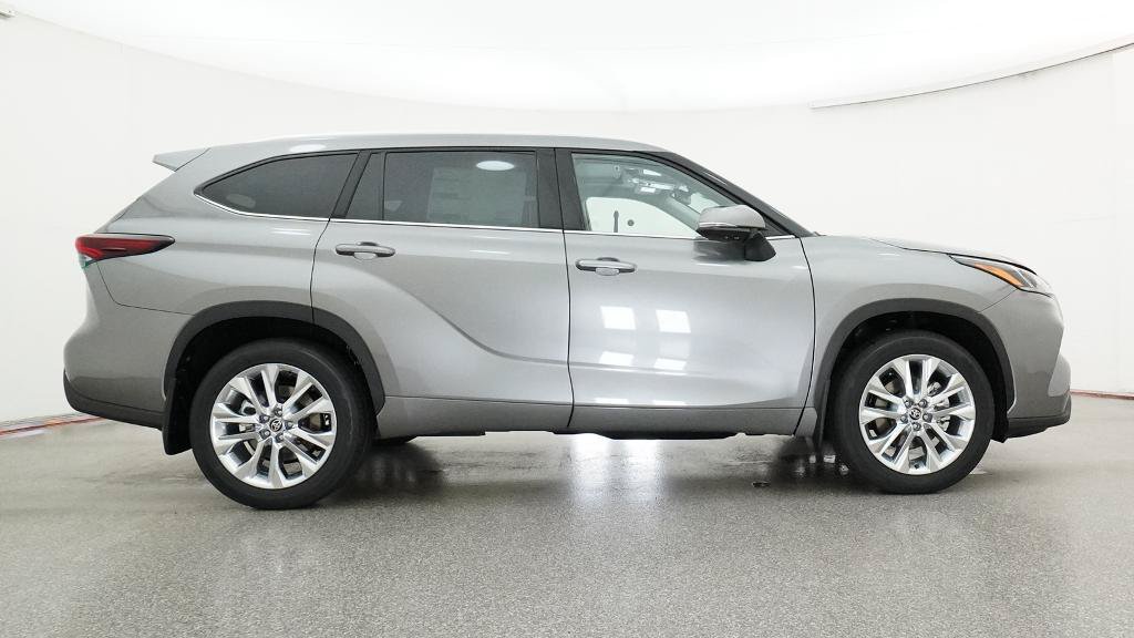 New 2026 Toyota Highlander Limited AWD/4WD image 30