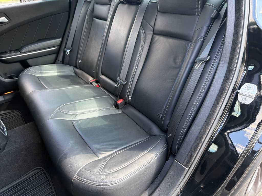 Used 2020 Dodge Charger Scat Pack RWD image 31
