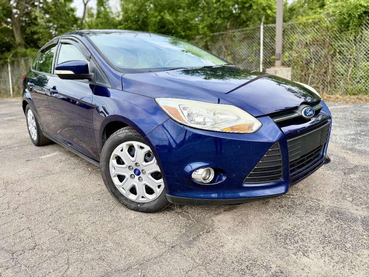 Used 2012 Ford Focus SE FWD image 1
