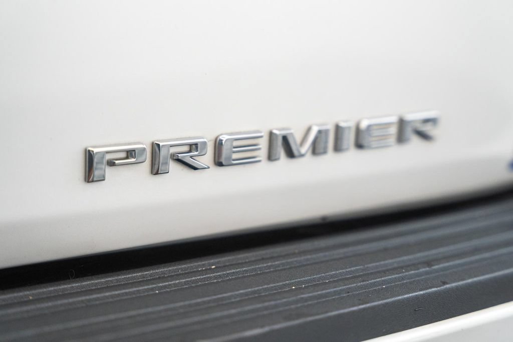 Used 2025 Chevrolet Tahoe Premier AWD/4WD image 10