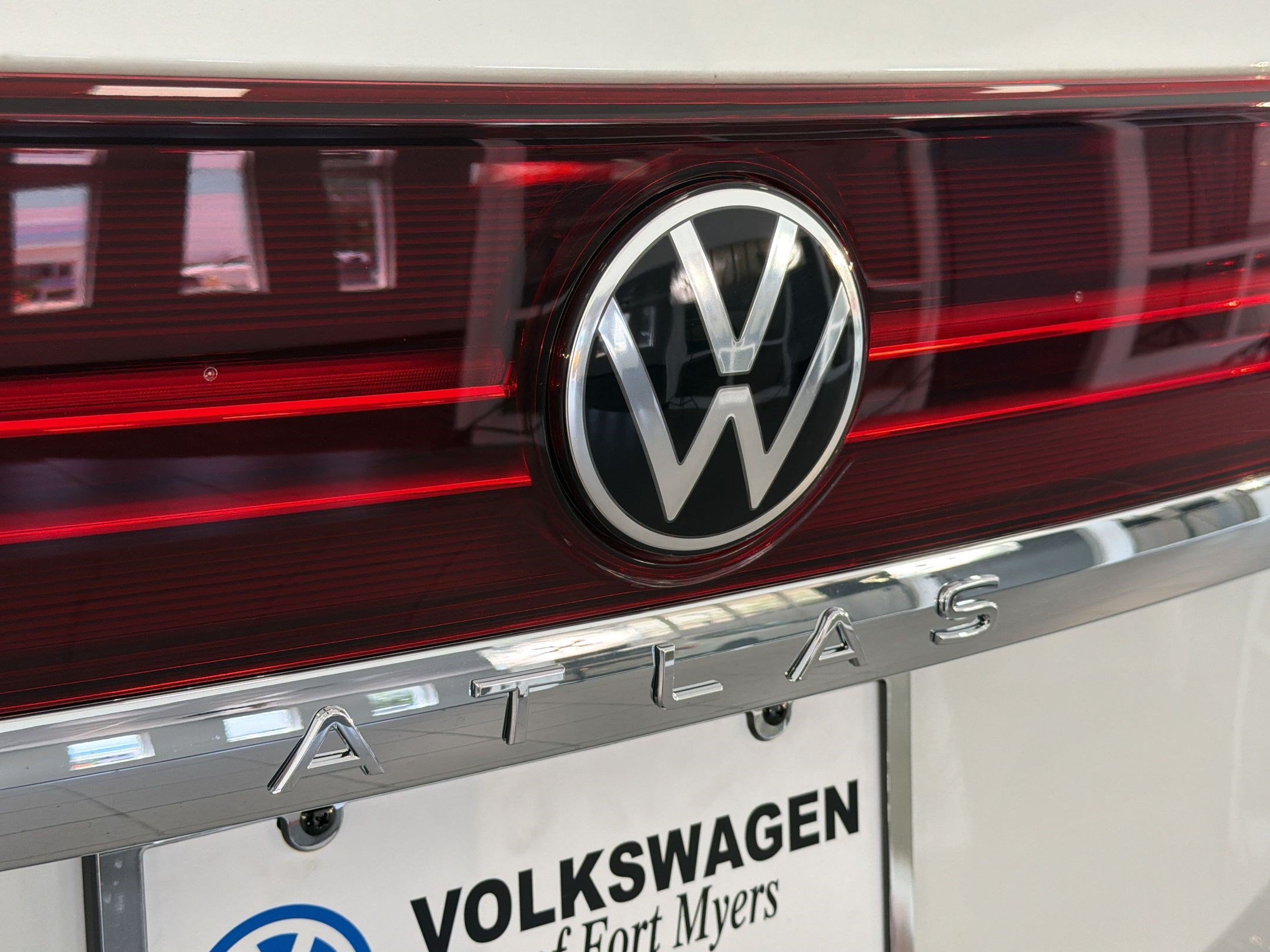 New 2026 Volkswagen Atlas SE FWD image 34