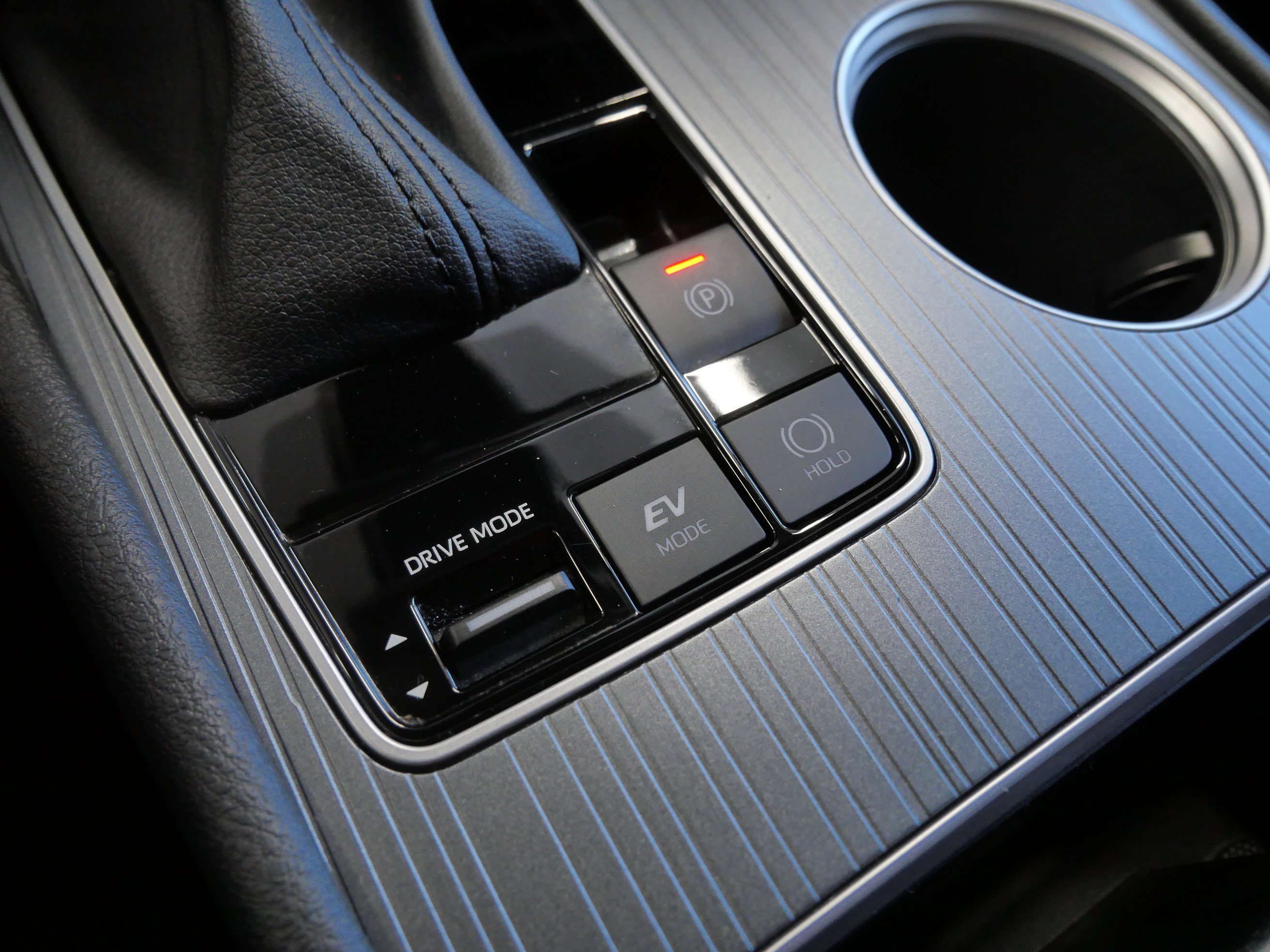 Certified 2025 Toyota Sienna LE image 30