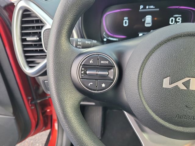 Used 2024 Kia Soul LX FWD image 16