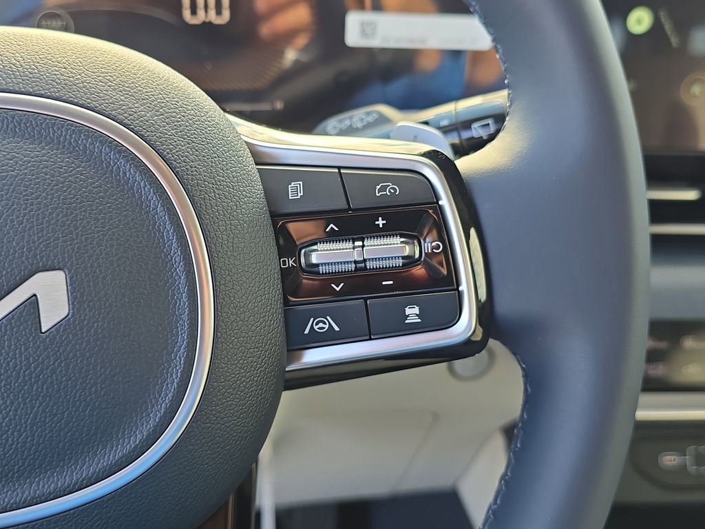 New 2026 Kia Carnival EX image 32