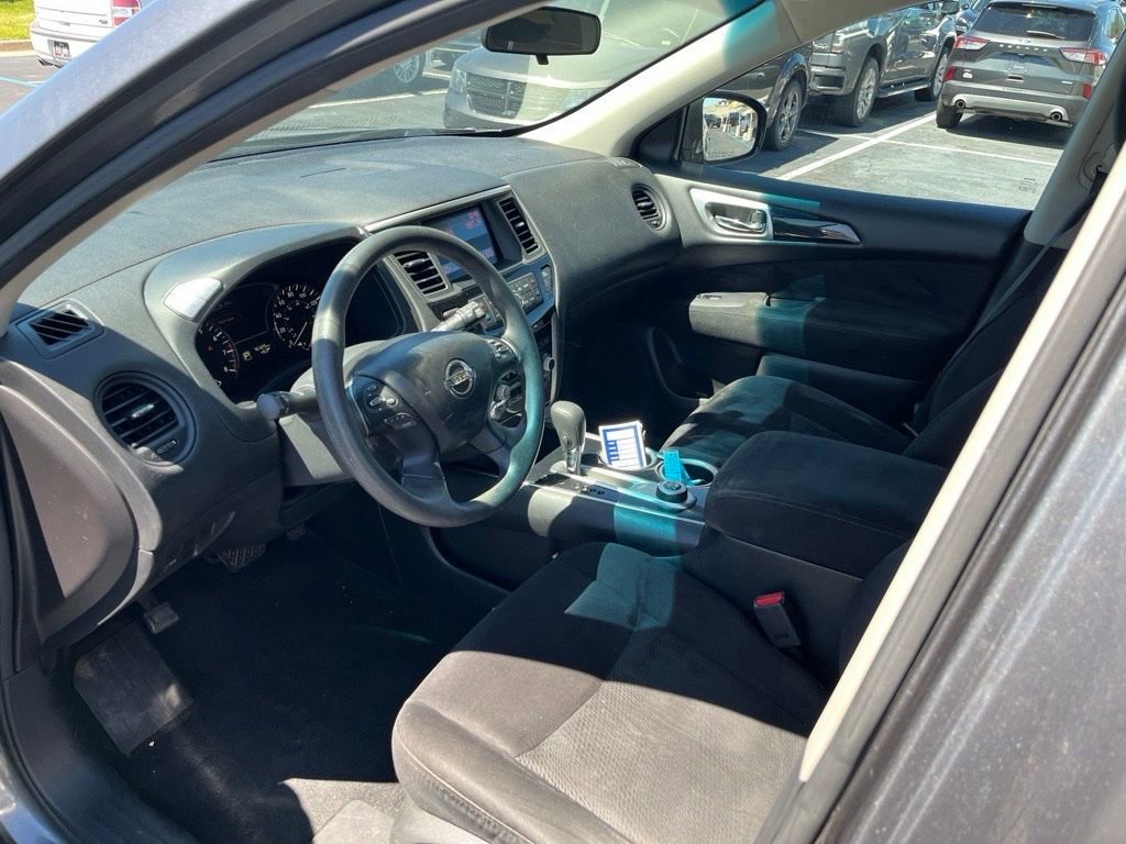 Used 2015 Nissan Pathfinder S AWD/4WD image 21