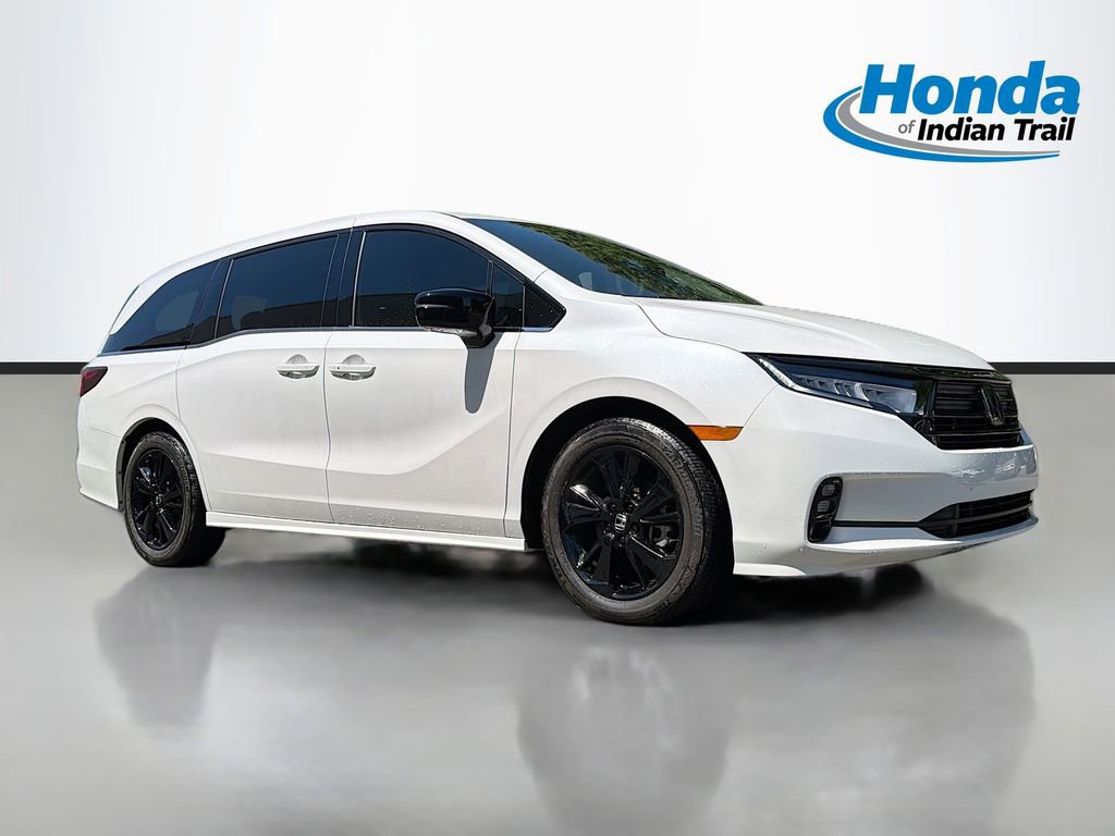 Used 2023 Honda Odyssey Sport image 1