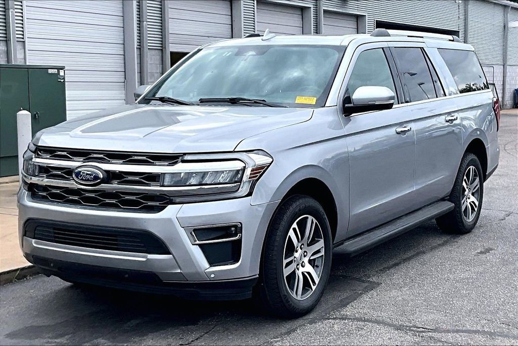 Used 2024 Ford Expedition Max Limited RWD image 2