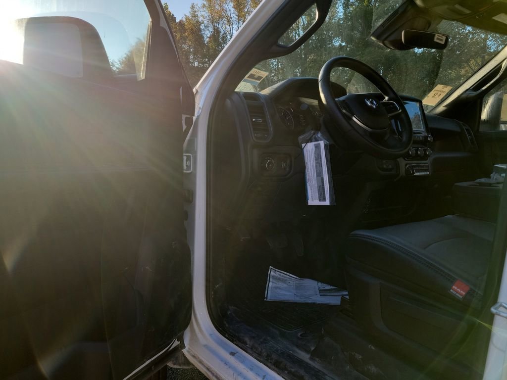 Used 2025 RAM 5500 Tradesman image 5