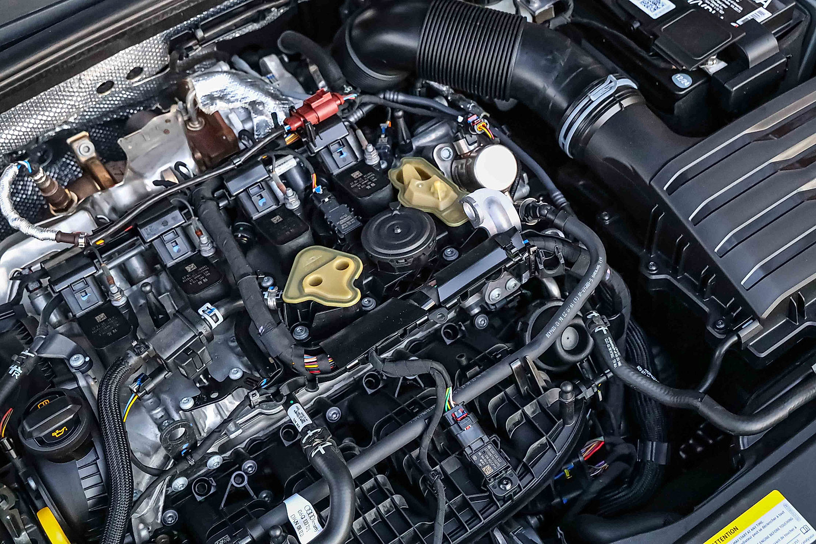 Used 2024 Volkswagen Golf R image 30