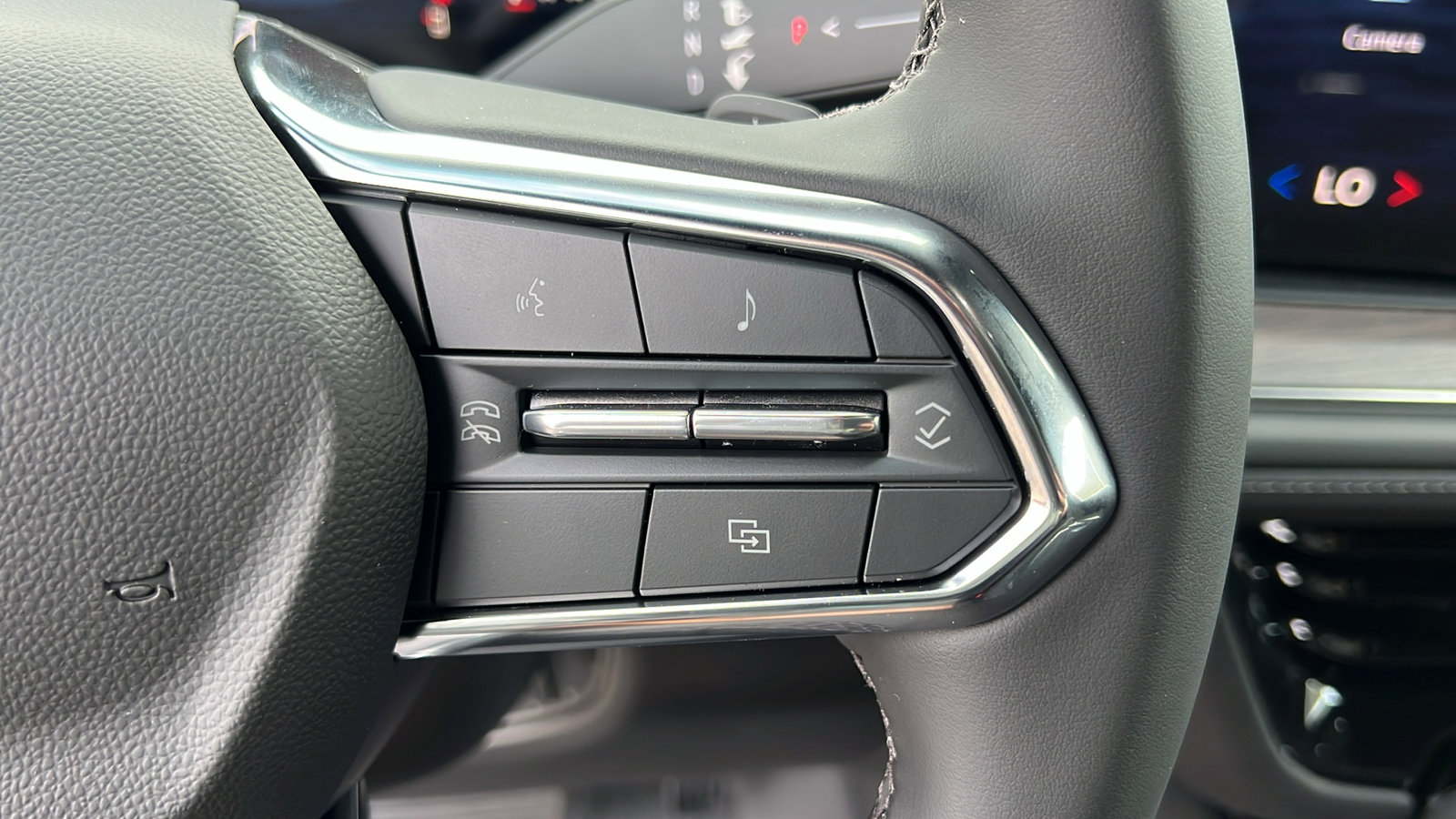 New 2025 Chevrolet Tahoe LS image 27