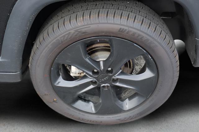 Used 2020 Jeep Compass Altitude image 24